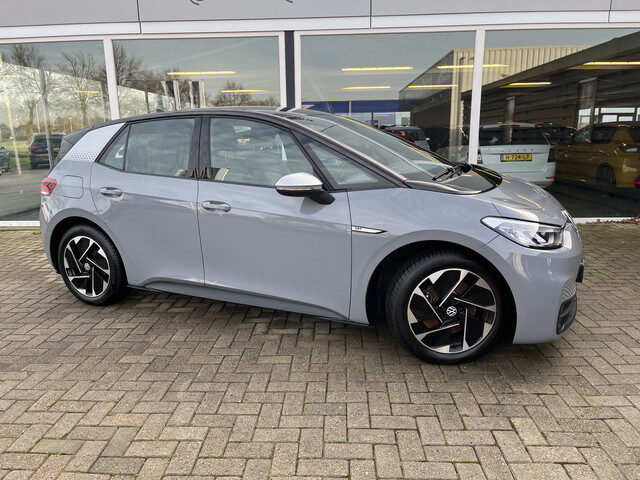 Volkswagen ID.3 First 58 kWh