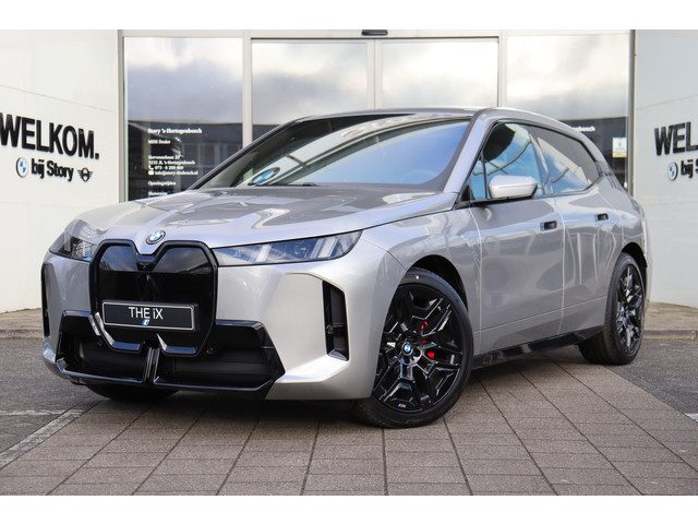 BMW iX xDrive45 M Sport