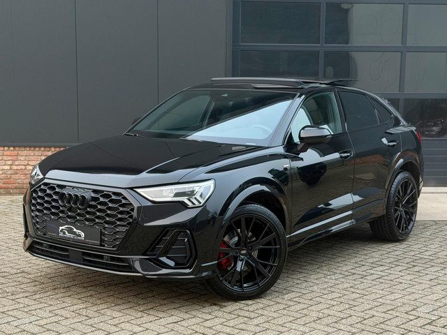 Audi Q3 Sportback 35 TFSI S-Line 150 pk Blackstyle-Nieuwstaat-Sfeerv-Pano-Camera