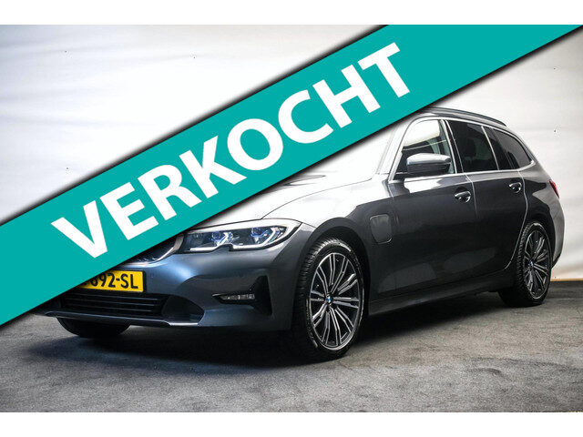 BMW 3 Serie touring 320e Sportline ORG NL [ Laser Panoramadak Elektrische Trekhaak M Sport Velgen St