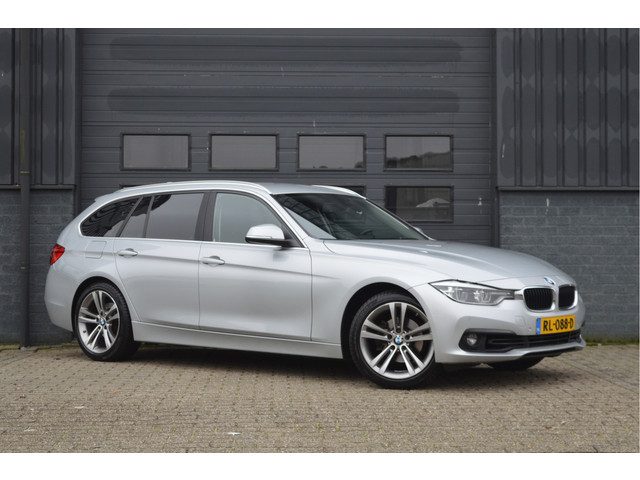 BMW 3 Serie touring 318i Corporate Lease Executive | ORG. NL | TREKHAAK |