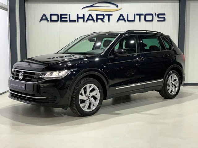 Volkswagen Tiguan 1.5 TSI Life Nieuw model 150 PK / Navigatie full map / Adaptive Cruise / Climate c