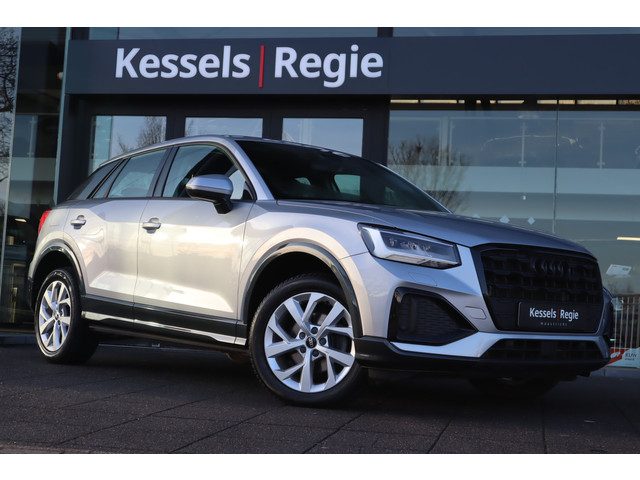 Audi Q2 35 TFSI Advanced Black-Optic Keyless Camera CarPlay Bliss Stoelverwarming DAB Navi