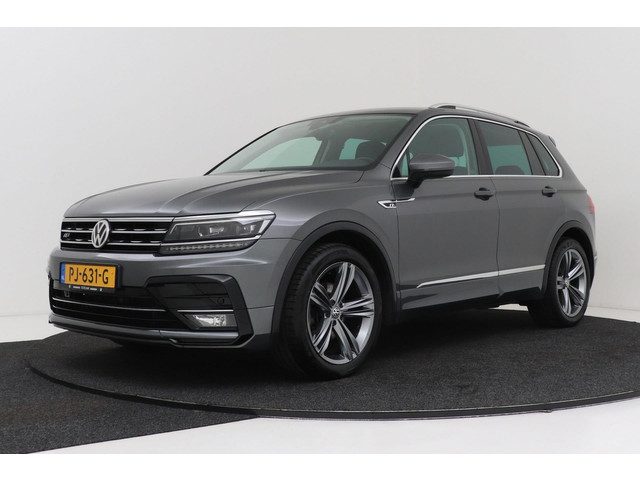 Volkswagen Tiguan 1.4 TSI ACT Comfortline Business R-line | Trekhaak | LED | LEER | Climate Control