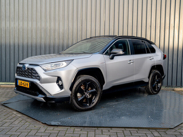 Toyota RAV4 2.5 Hybrid Black Edition | Panodak | Stoel & Stuur verw. |