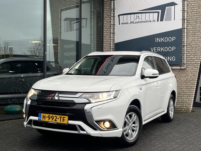 Mitsubishi Outlander 2.4 PHEV Pure*AUTOM.*ECC*CRUISE*NAVI*CAM*TEL*
