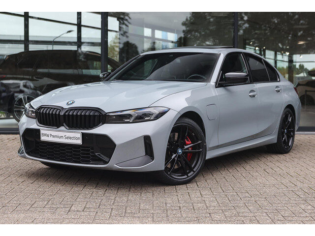 BMW 3 Serie 330e M Sport Automaat