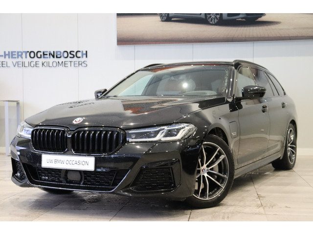 BMW 5 Serie touring 530e xDrive M Sport Automaat