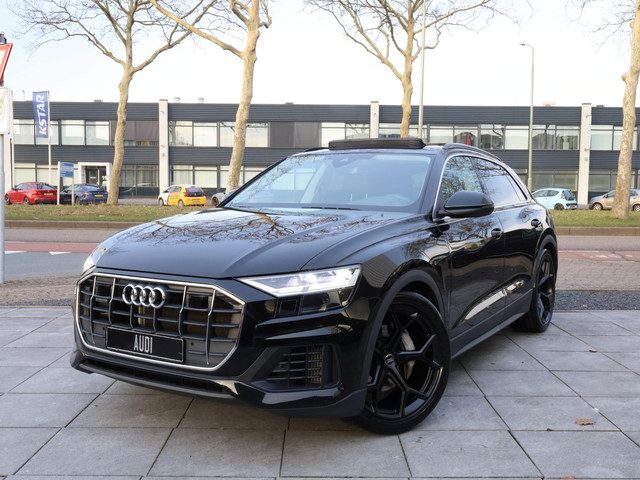 Audi Q8 55 eTFSI Quattro