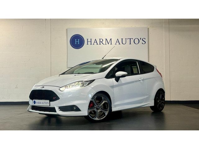 Ford Fiesta 1.6 ST2 182pk Navi / CAM / Clima / PDC / Stoelverwarming