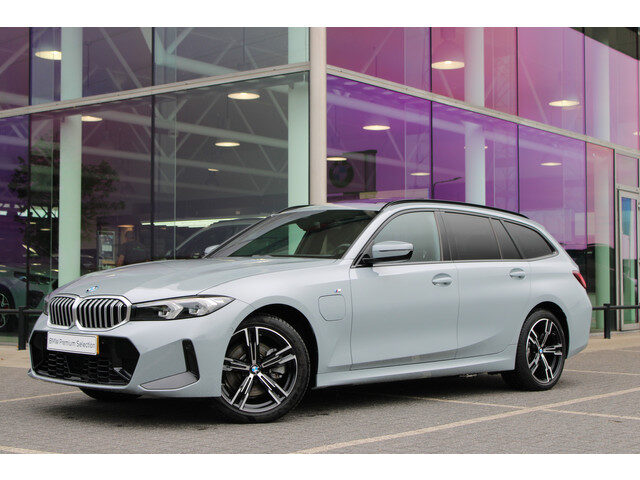 BMW 3 Serie touring 330e M Sport Automaat