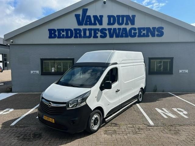 Opel Vivaro 1.6 CDTI L2H2 Edition euro 6 sta hoogte