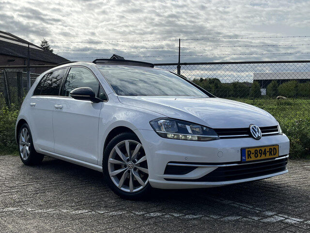 Volkswagen Golf 1.0 TSI Panoramadak Carplay ACC Viritual dash