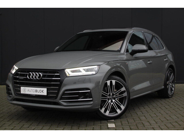 Audi Q5 55 TFSI e quattro Competition | Luchtvering | Panoramadak |