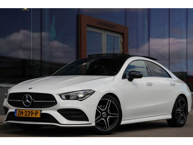Mercedes-Benz CLA 180 AMG | Night pakket | Pano | Sfeerverlichting | Camera