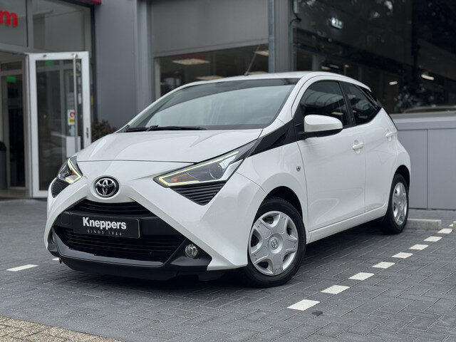 Toyota Aygo 1.0 VVT-i x-play Automaat