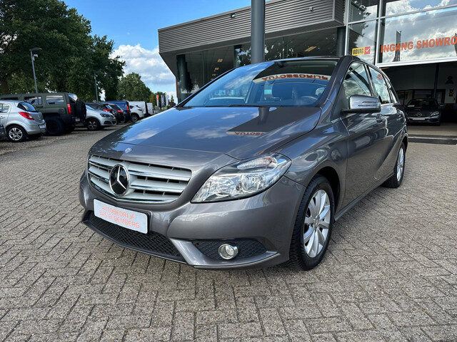 Mercedes-Benz B-Klasse 200 Ambition,Automaat, Hoge instap,Electr Trekhaak, Navi, Cruise.