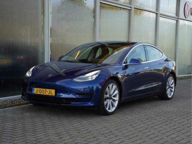 Tesla Model 3 Standard RWD Plus 60 kWh | SoH 90% | Full Autopilot 3 | Navigatie | Camera