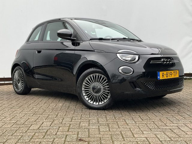 Fiat 500 Icon 42 kWh SOH 93% Carplay Cruise Clima Led Digitaal NL-Auto Voll.Onderhouden!