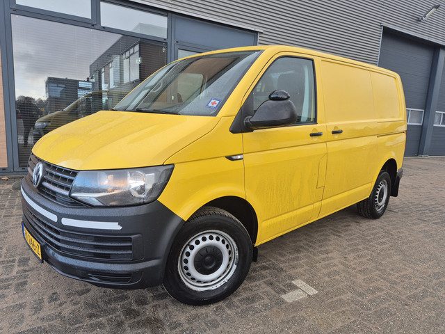 Volkswagen Transporter 2.0 TDI L1H1 airco cruise 150pk euro6 Comfortline 2500kg trekhaak