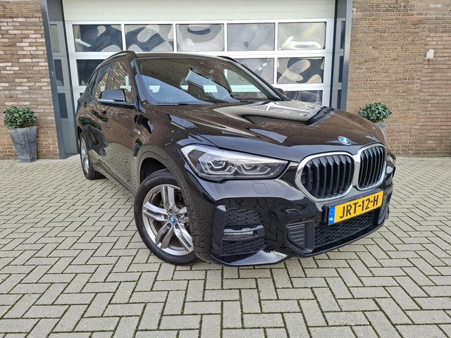 BMW X1 xDrive25e High Executive M uitvoering