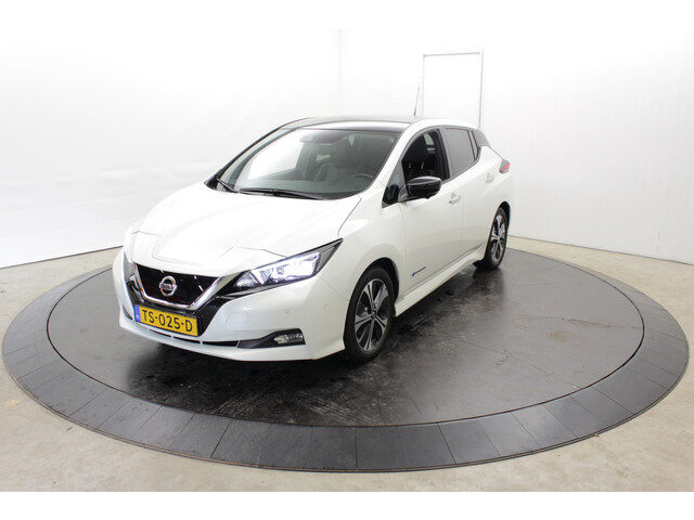 Nissan Leaf Tekna 40 kWh Vol Leer 360°Camera Bose Wegenbelasting vrij!