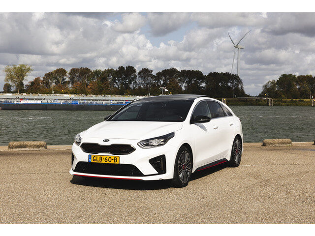 Kia ProCeed 1.6 T-GDI GT UNIEK!