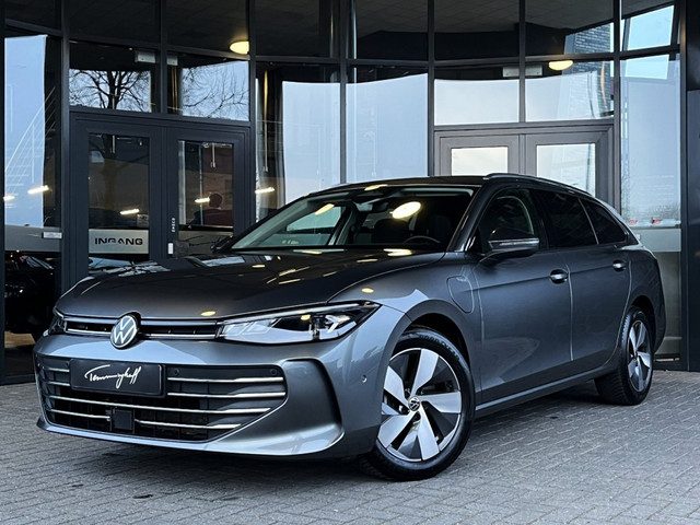 Volkswagen Passat 1.5 TSI EHYBRID 150 KW BUSINESS - TREKH.
