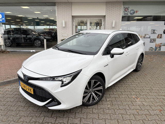 Toyota Corolla Touring Sports 1.8 Hybrid Dynamic | Stoelverwarming | Draadloze Telefoonlader |