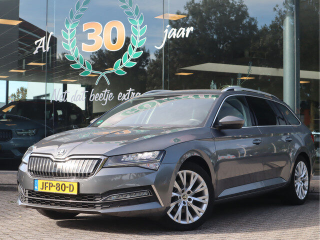 Škoda Superb Combi 1.4 TSI iV Business Edition Plus Virtual Cockpit