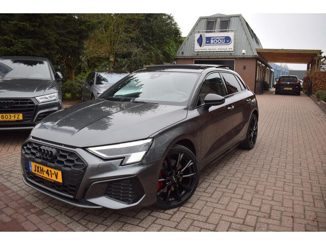 Audi A3 Sportback 45 TFSI e S edition Competition/AUTOMAAT/PANODAK/ADAP-CRUISE/CARPLAY/HEAD-UP/CAMER