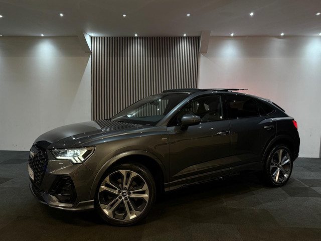 Audi Q3 Sportback 45 TFSI quattro Sportback l S-Line l Pano l Mermory l Matrix l Ambient l Keyles l