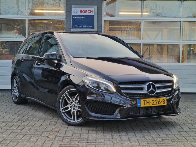 Mercedes-Benz B-Klasse 180 Business Solution AMG Upgrade Edition|Pano|Sfeer|Trekhaak|LED|50.904KM|Ca