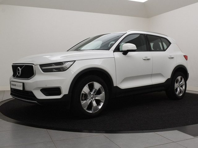 Volvo XC40 T2 AUT(8) MOMENTUM NAVI BLUETOOTH PARK ASSIST CAMERA