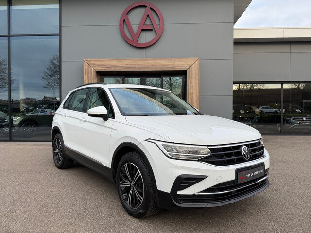 Volkswagen Tiguan 1.4 TSI DSG eHybrid Life | Leder | Trekhaak | 360 Camera | Elek. klep | Rijklaar i