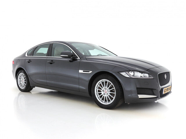 Jaguar XF 2.0D Portfolio