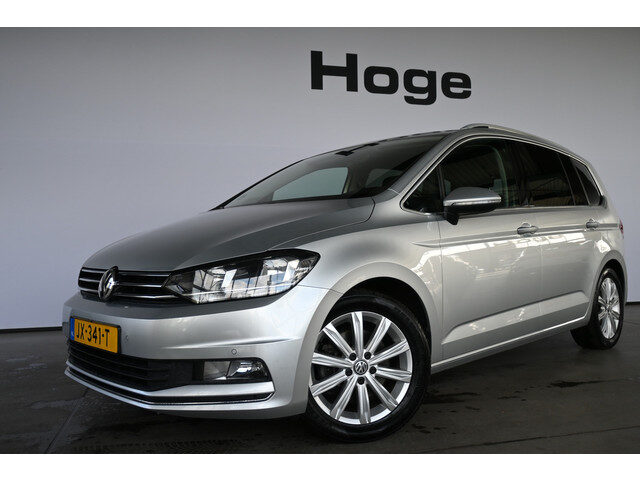 Volkswagen Touran 1.2 TSI Highline 7 Persoons StoelMassage/verwarming Navigatie Goed Onderhouden! In