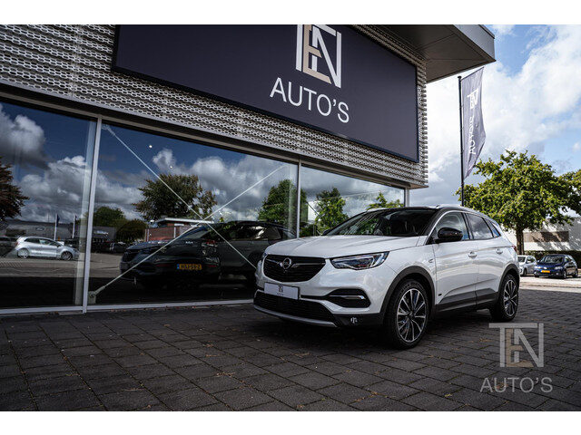 Opel Grandland X 1.6 Turbo Hybrid Ultimate