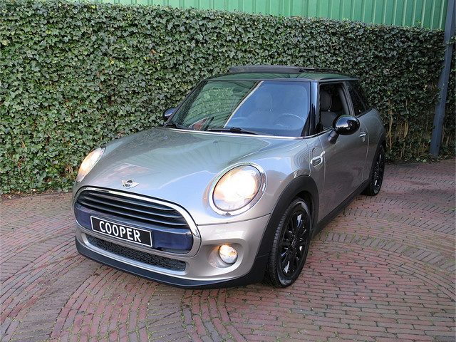 MINI Cooper 1.5 Cooper Business F56