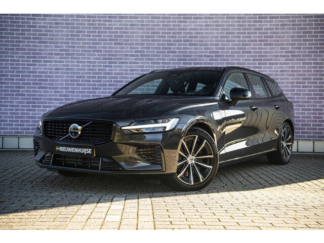 Volvo V60 2.0 T6 Plug-in hybrid AWD Plus Dark