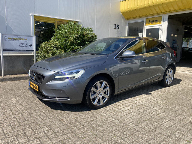 Volvo V40 2.0 D2 Inscription Panoramadak Nieuwe D-riem