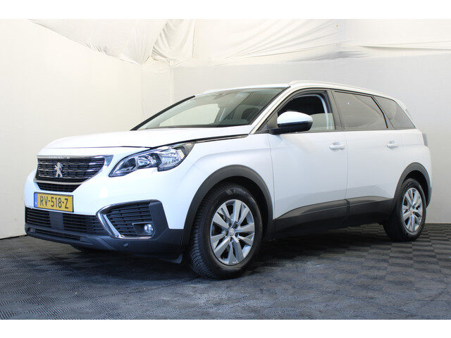 Peugeot 5008 1.2 PureTech Blue Lease Executive
