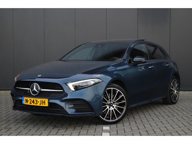 Mercedes-Benz A-Klasse 250 e AMG Limited | Memory seats | Camera | Stoelverwarming | Panoramadak |