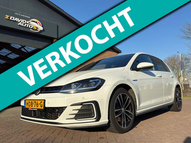 Volkswagen Golf 1.4 TSI PHEV GTE highline virt cockpit , pdc voor achter , radar.