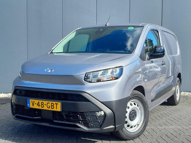 Toyota ProAce CITY Long Electric Navigator met stoel 50kWh L2