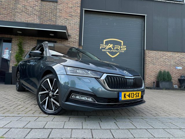Škoda Octavia Combi 2.0 TDI Greentech Style Automaat 150PK Volle Opties Panorama Dak Leer Airco Navi