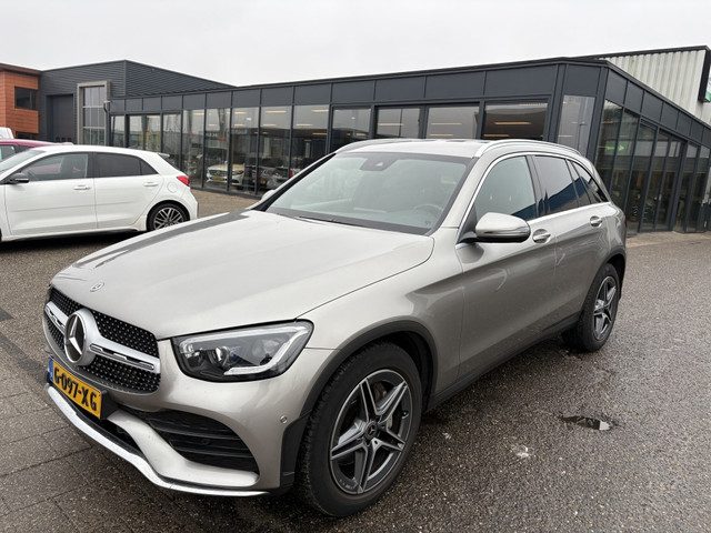 Mercedes-Benz GLC 200 Premium AMG-line