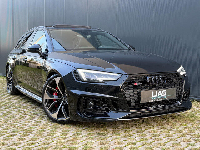 Audi A4 Avant Audi RS4 Avant 2.9 TFSI Quattro Mythos Black | 450 PK | Full Options | Panoramadak, B&
