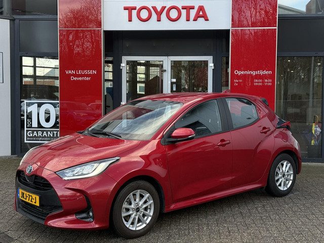 Toyota Yaris 1.5 Hybrid 115 Business