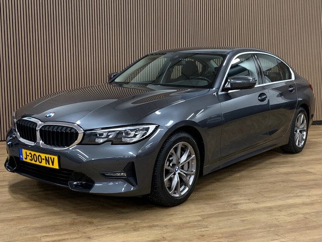 BMW 3 Serie 330i High Executive|Automaat|Nieuwstaat|Dealeronderhouden|